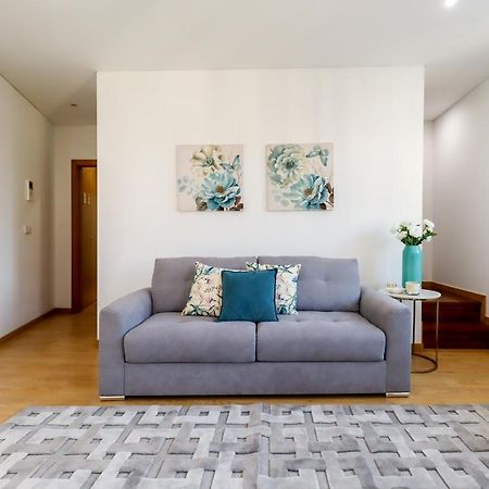 Sao Domingos Apartment - Viana City Centre Віана-ду-Каштелу Екстер'єр фото