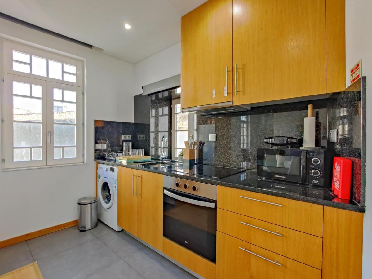 Sao Domingos Apartment - Viana City Centre Віана-ду-Каштелу Екстер'єр фото