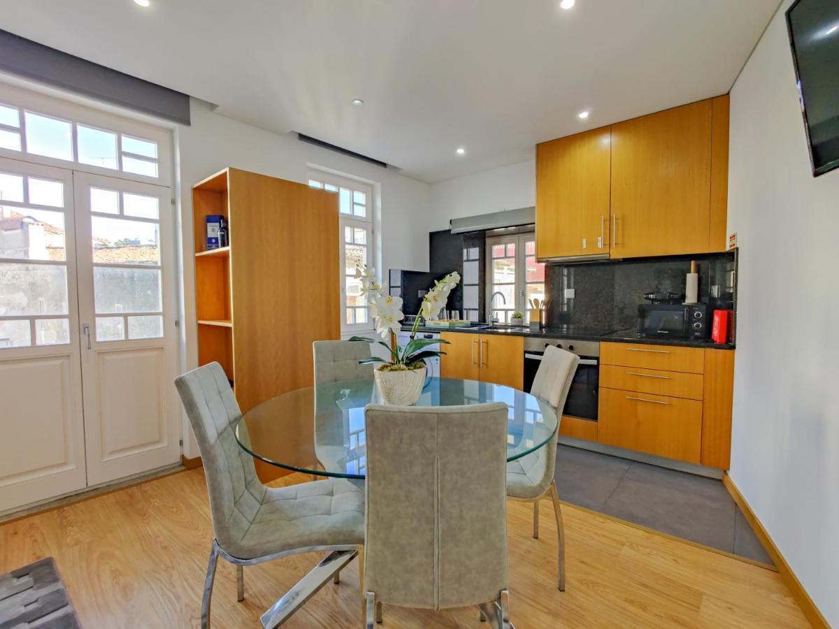 Sao Domingos Apartment - Viana City Centre Віана-ду-Каштелу Екстер'єр фото