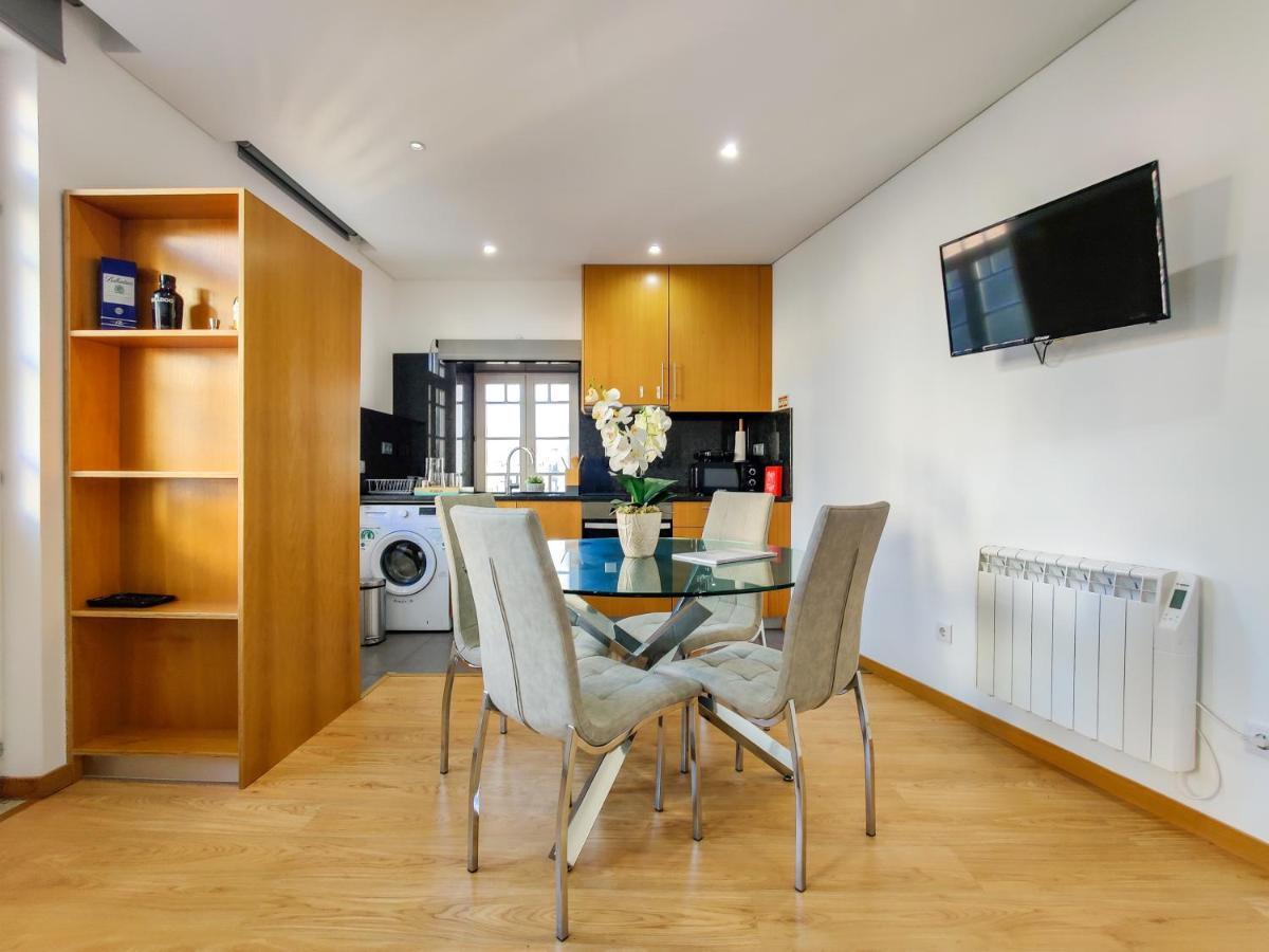 Sao Domingos Apartment - Viana City Centre Віана-ду-Каштелу Екстер'єр фото