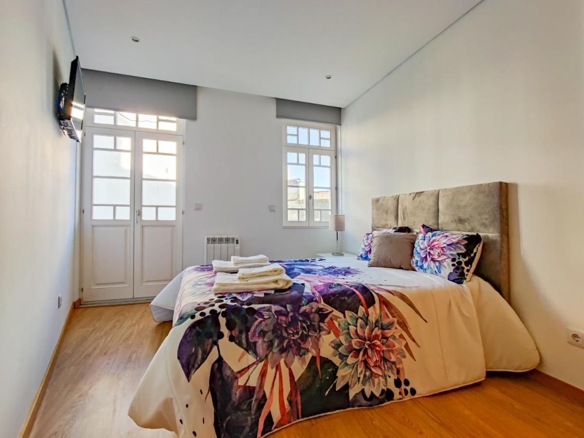 Sao Domingos Apartment - Viana City Centre Віана-ду-Каштелу Екстер'єр фото